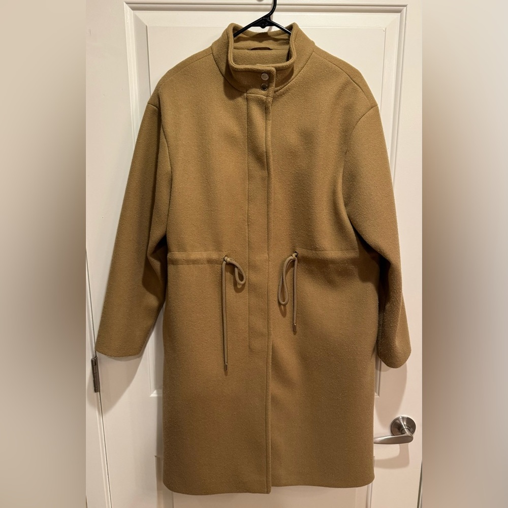 Kenneth Cole Camel Colored Coat/Jacket Size M